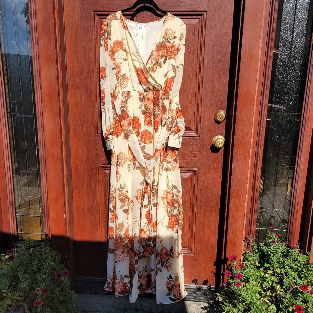 NWT Baltic Born Rust Floral Maxi Dress - Size Large